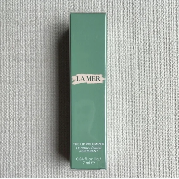 La Mer The Lip Volumizer Full Size - Picture 3 of 8